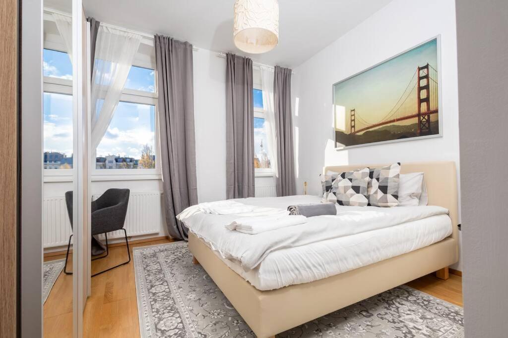 Orestaliving- 3Br On The Daube Canal/Friedensbruecke Wien Exterior foto
