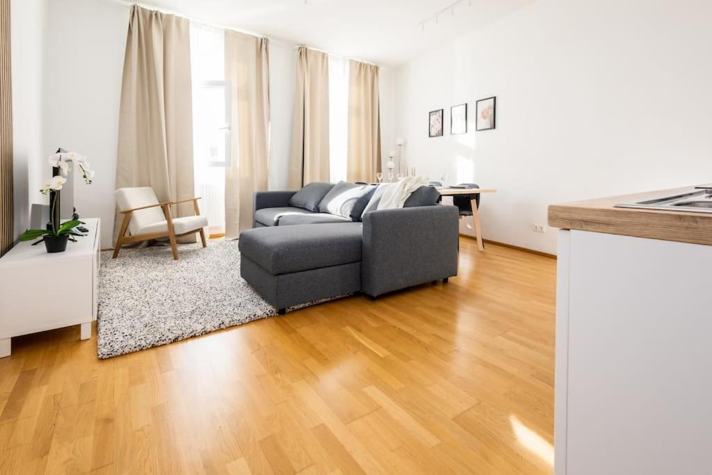 Orestaliving- 3Br On The Daube Canal/Friedensbruecke Wien Exterior foto
